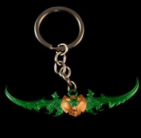 Брелок World of Warcraft Warglaive Of Azzinoth Боевые глефы Аззинота 7 см.