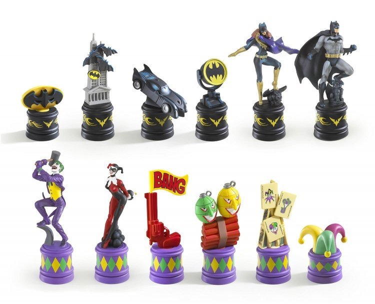 Шахи Бетмен The Batman Chess Set (The Dark Knight vs The Joker) Шахи Бетмен The Batman Chess Set (The Dark Knight vs The Joker)
