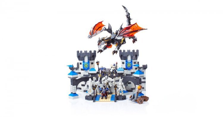 Mega Bloks World of Warcraft: deathwing's stormwind assault Mega Bloks World of Warcraft: deathwing's stormwind assault