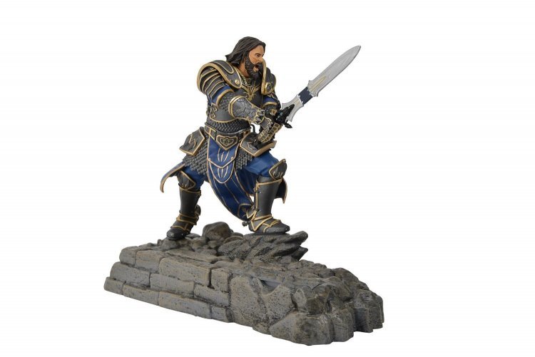Зарядна станція статуетка Warcraft - Lothar Statue Phone Charging Dock Зарядна станція статуетка Warcraft - Lothar Statue Phone Charging Dock