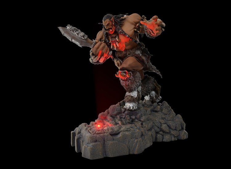 Зарядная станция статуэтка Warcraft - Durotan Statue Phone Charging Dock  Зарядная станция статуэтка Warcraft - Durotan Statue Phone Charging Dock