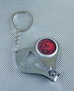 Брелок Game of Thrones Targaryen з кусачками для нігтів і відкривачкою Брелок Game of Thrones Targaryen з кусачками для нігтів і відкривачкою