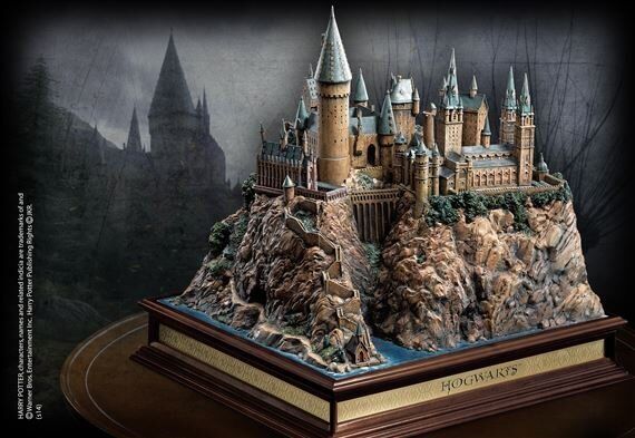 Статуетка Замок Хогвартс Noble Collection Harry Potter Hogwarts Castle