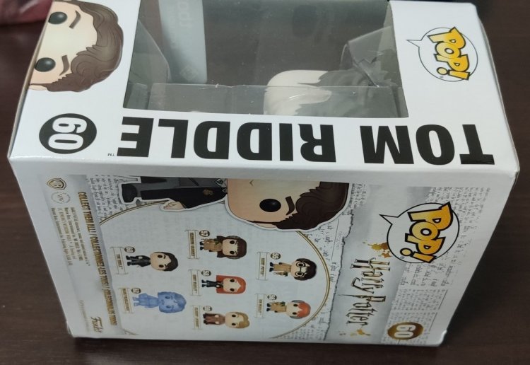 Фигурка Funko Pop Harry Potter: Tom Riddle Фанко Том Реддл (Exclusive) damaged box Фигурка Funko Pop Harry Potter: Tom Riddle Фанко Том Реддл (Exclusive) damaged box