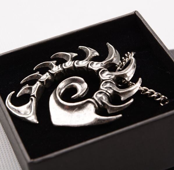 Медальйон StarCraft 2 Zerg Kerrigan Necklace