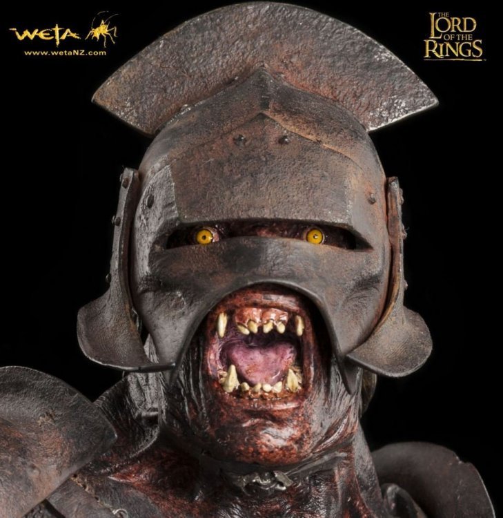 Статуэтка The Lord of the Rings Uruk-hai swordsman Statue (Weta Collectibles)