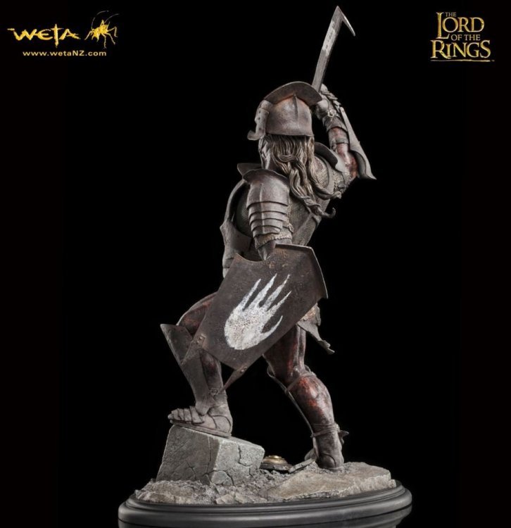 Статуэтка The Lord of the Rings Uruk-hai swordsman Statue (Weta Collectibles)