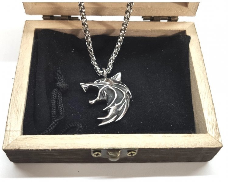 Кулон Геральта медальйон 3D Відьмак (The Witcher) з нержавіючої сталі + деревяний бокс №3 Кулон Геральта медальйон 3D Відьмак (The Witcher) з нержавіючої сталі + деревяний бокс №3