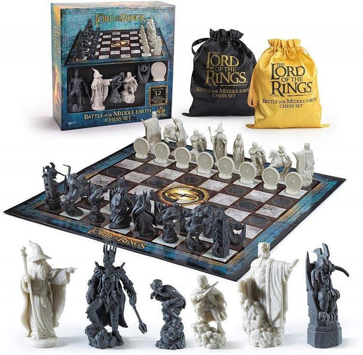 Шахматы Властелин колец Lord of The Rings Battle for Middle Earth Chess Set (The Noble Collection)