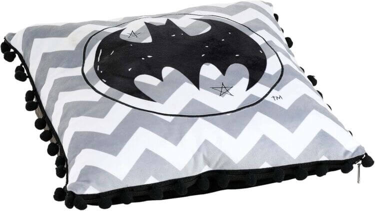 Подушка DC COMICS Batman Logo Black Pom Pom Pillow 40 см. Подушка DC COMICS Batman Logo Black Pom Pom Pillow 40 см.