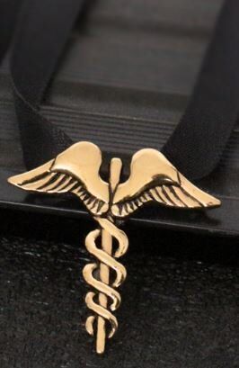 Кулон Shani Witcher 3 Wild Hunt (метал) колір золото