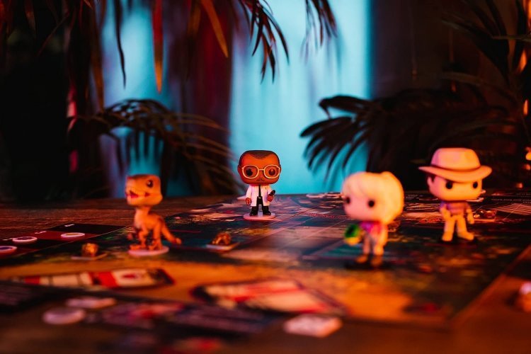 Настольная игра Funkoverse: Jurassic Park Фанко Парк Юрского периода 100 Настольная игра Funkoverse: Jurassic Park Фанко Парк Юрского периода 100