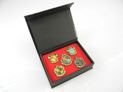 Набір значків Harry Potter Hogwarts Badge Set 5 School
